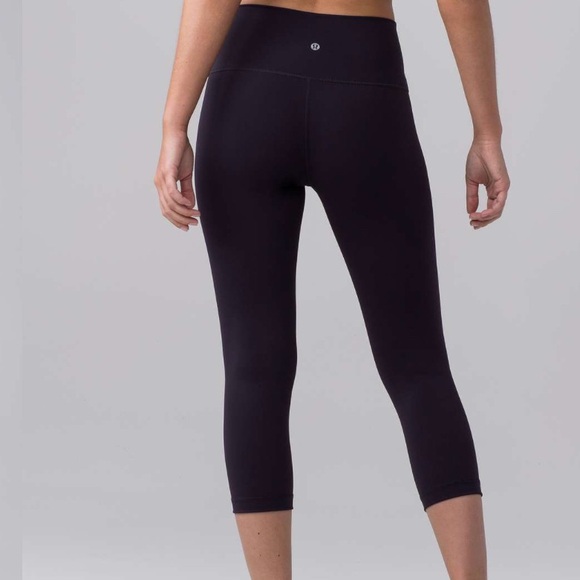 lululemon athletica Pants - Lululemon Wunder Under Crop (High-Rise) Size 6 Black